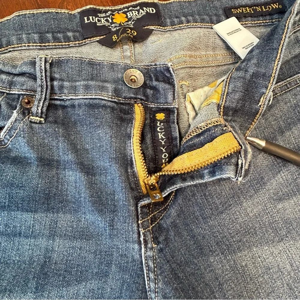 Lucky Brand Sweet and Low Boot Cut Women’s Size 8/29 Dark Blue Wash Jean - Picture 3 of 15